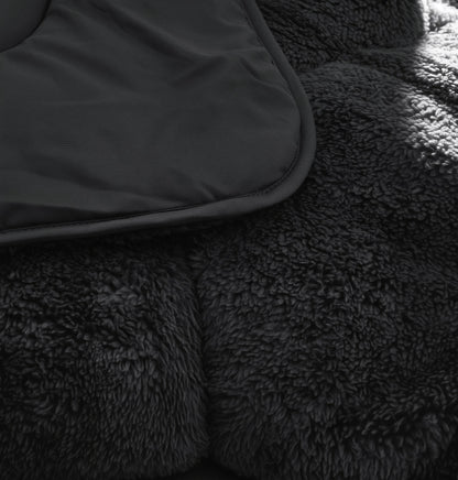 Lazy Dekbed Teddy Zwart 240 x 200 Met Luxe Kussenslopen