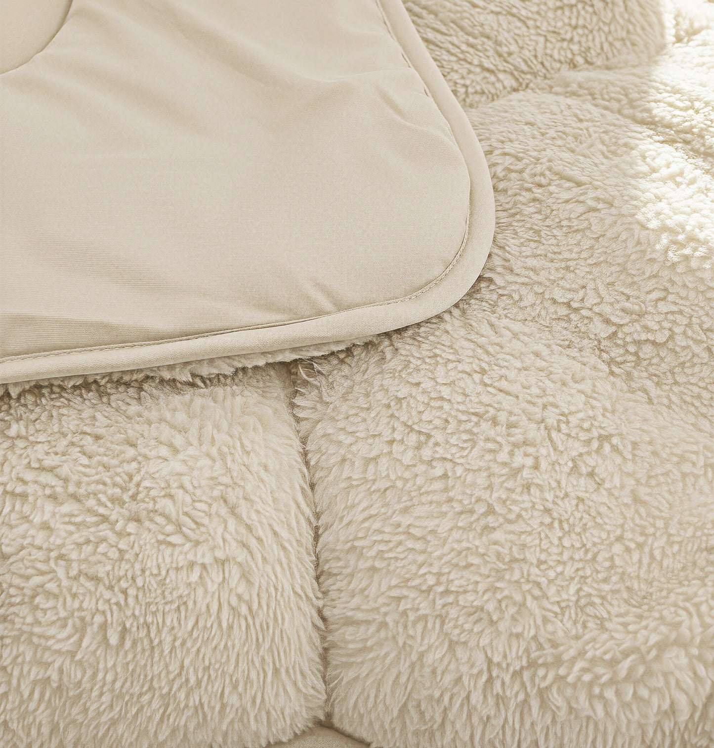 Lazy Dekbed Teddy Beige 140 x 200 Met Luxe Kussensloop