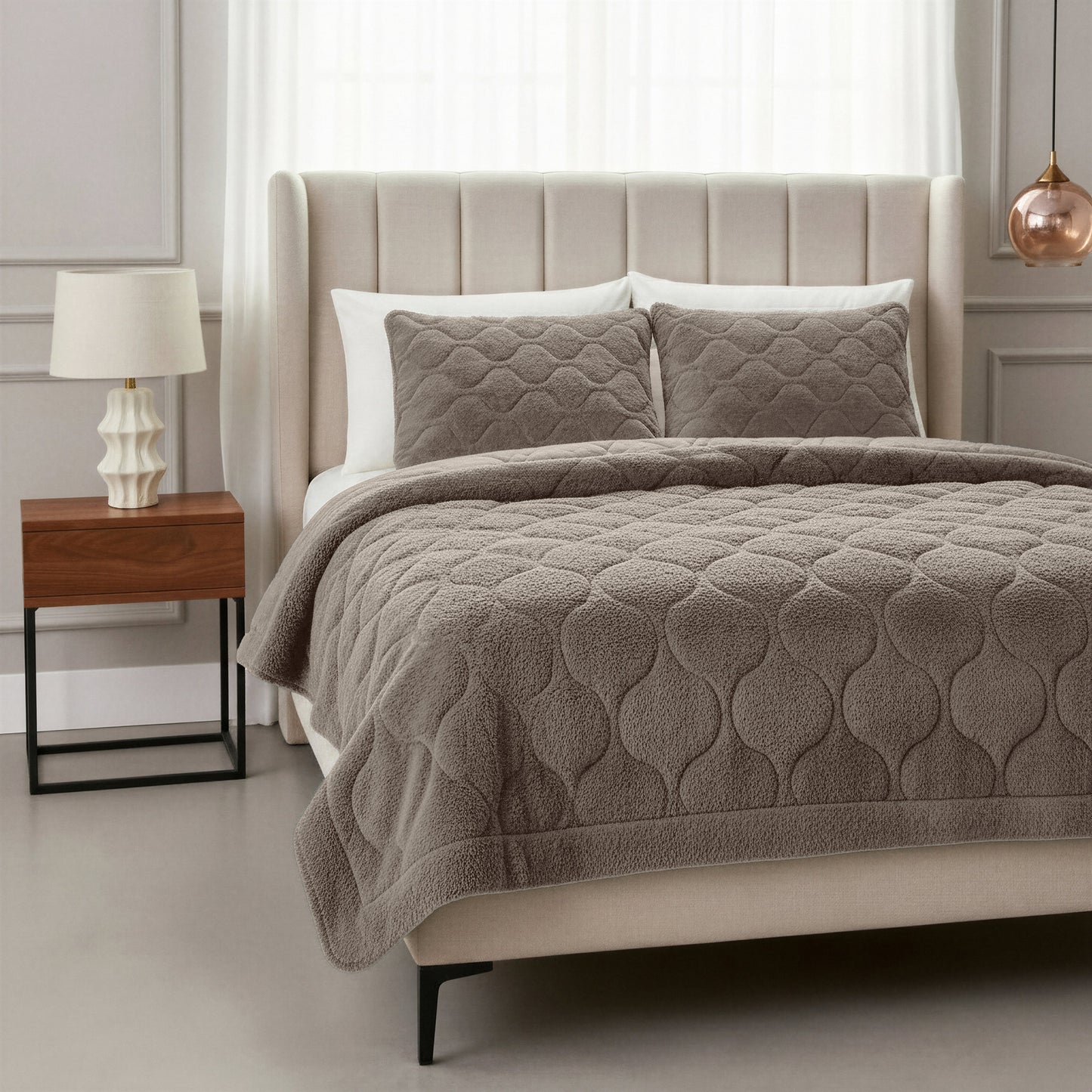 Lazy Dekbed Teddy Taupe/Grijs 200 x 200 Met Luxe Kussenslopen