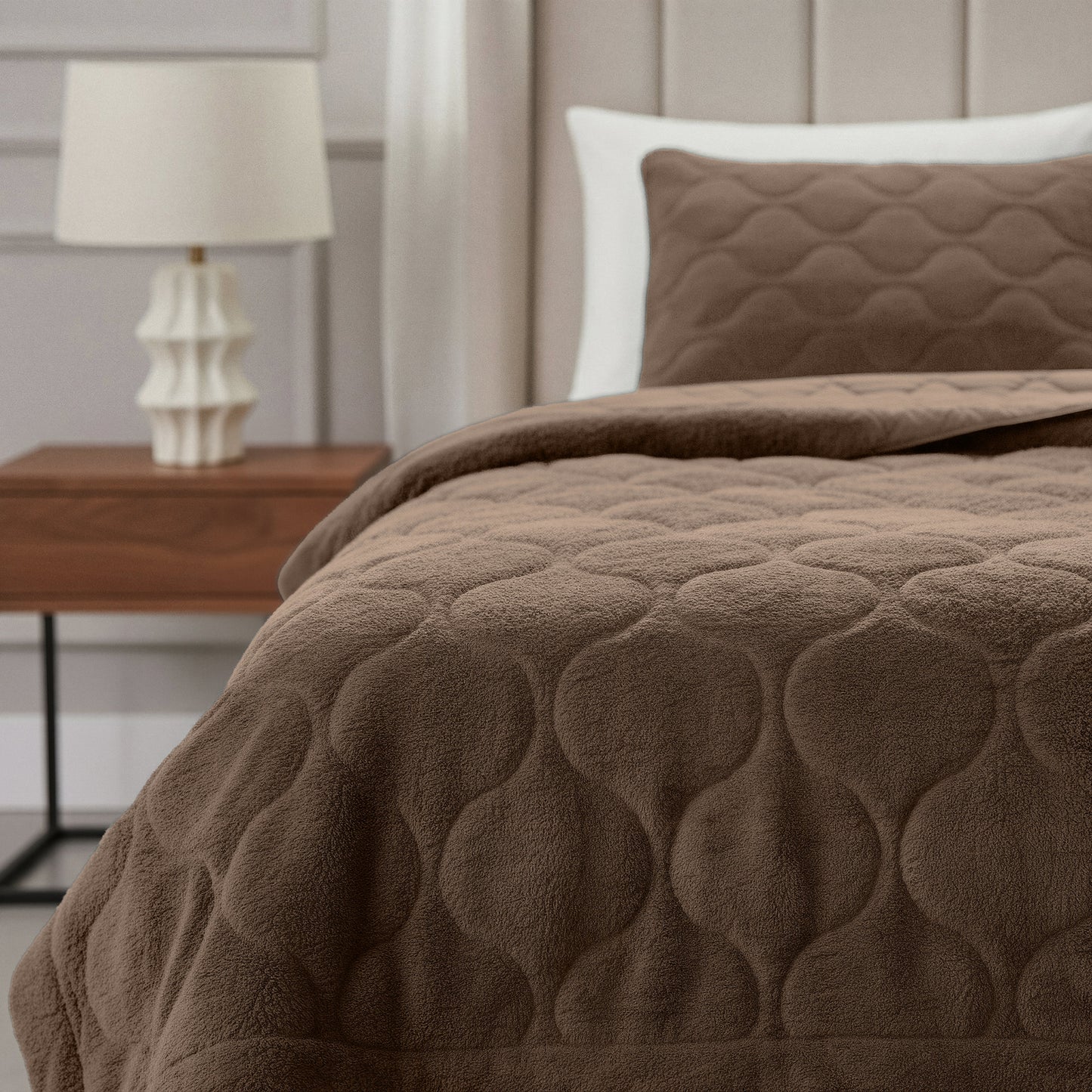 Lazy Dekbed Teddy Taupe/Bruin 200 x 200 Met Luxe Kussenslopen