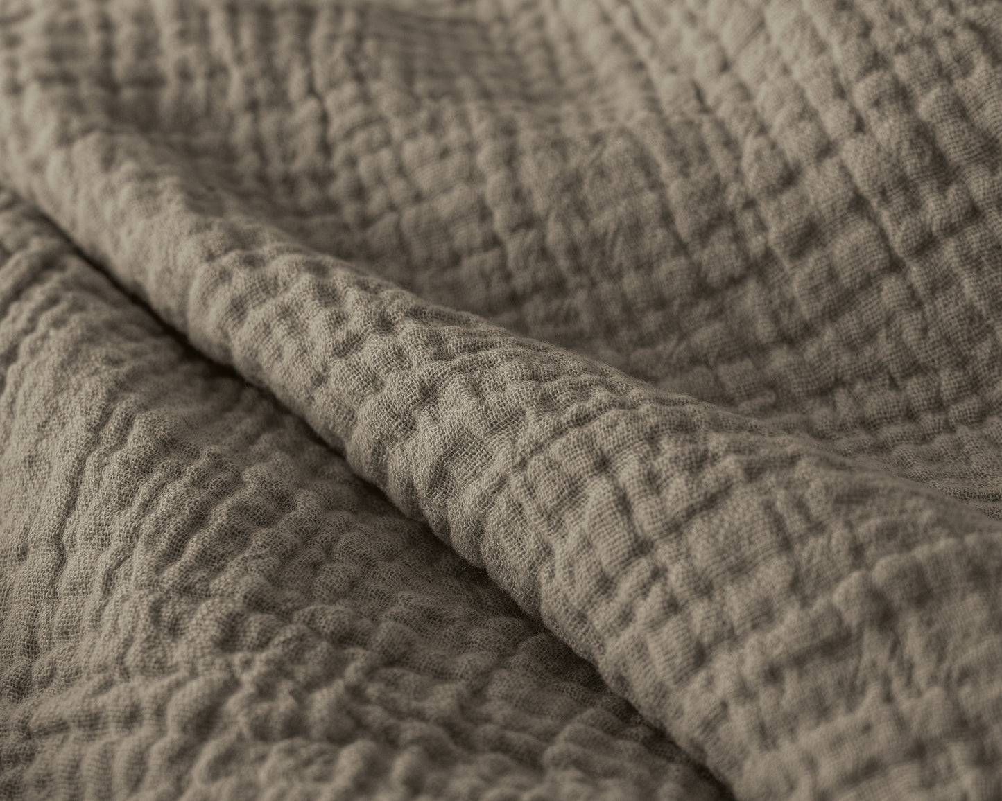 Lazy Dekbed Mousseline Taupe 240 x 200 Met Kussenslopen