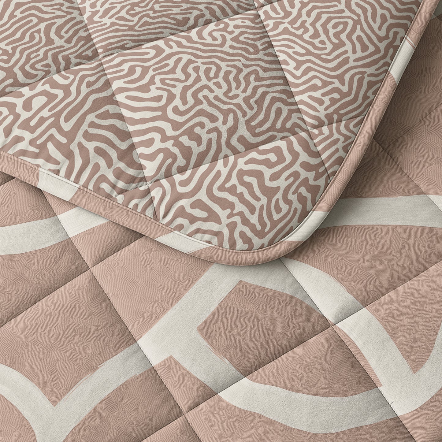 Lazy Dekbed Shapes Zand 200 x 200 Met Kussenslopen